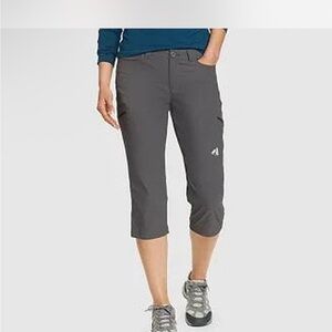 Women's Eddie Bauer Gray Capri hiking Pants